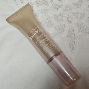 RARE Revlon SkinLights Face Illuminator INSTANT SKIN BRIGHTENER